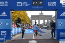 Απίστευτη επίδοση και νέο WR από τον Eliud Kipchoge στον Berlin Marathon
